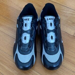 Brand new Lake CX330C Cycling shoes M 11. Unworn in original box